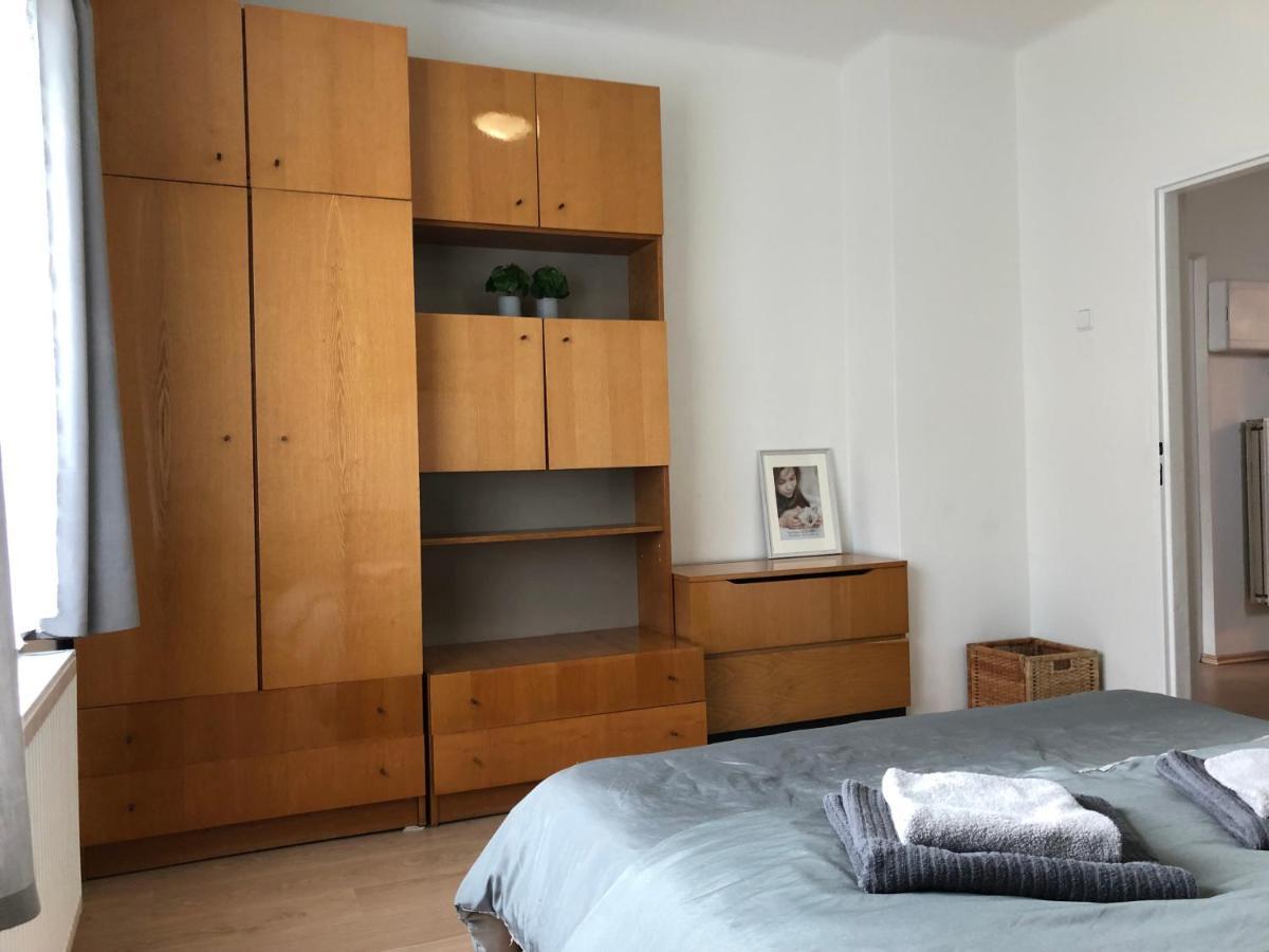 Apartmány Jevany Kültér fotó