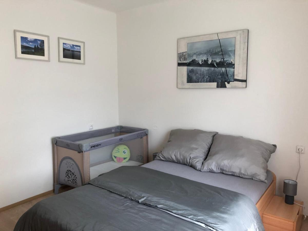 Apartmány Jevany Kültér fotó