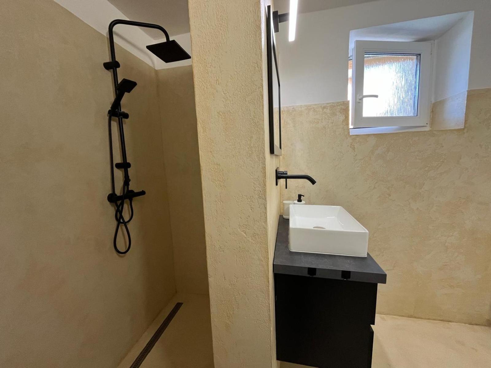 Apartmány Jevany Kültér fotó
